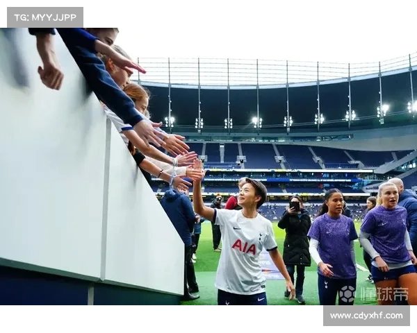 托特纳姆热刺球场迎来NFL伦敦赛掀起美式足球热潮